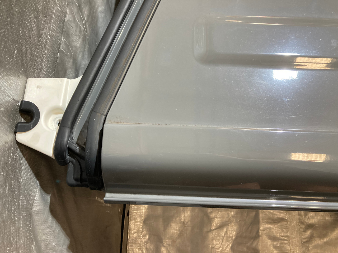 2020-2024 Jeep Gladiator JT OEM Removable Hard Top Assembly w/ Freedom Panels / Sting-Gray JT002