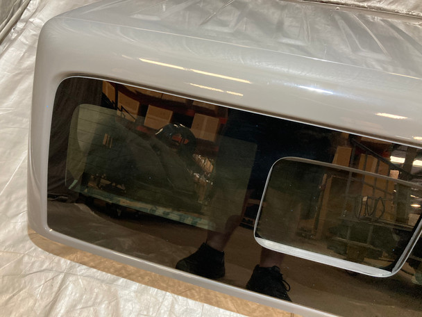 2020-2024 Jeep Gladiator JT OEM Removable Hard Top Assembly w/ Freedom Panels / Sting-Gray JT002