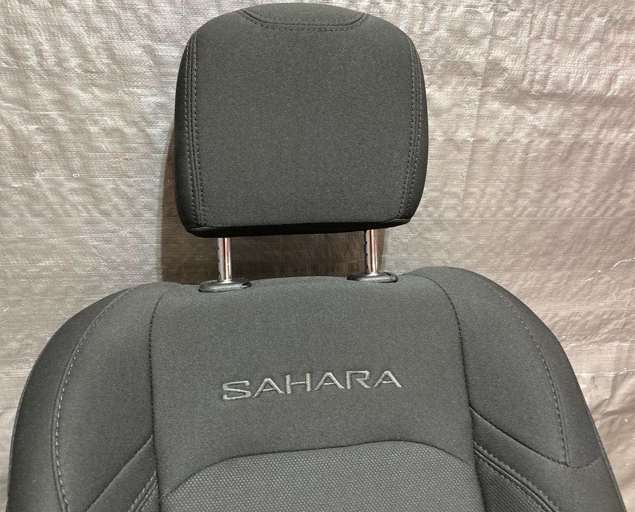 2018-2021 Jeep Wrangler JL Unlimited 4DR Sahara Driver Side Front Black Cloth Seat / JL007