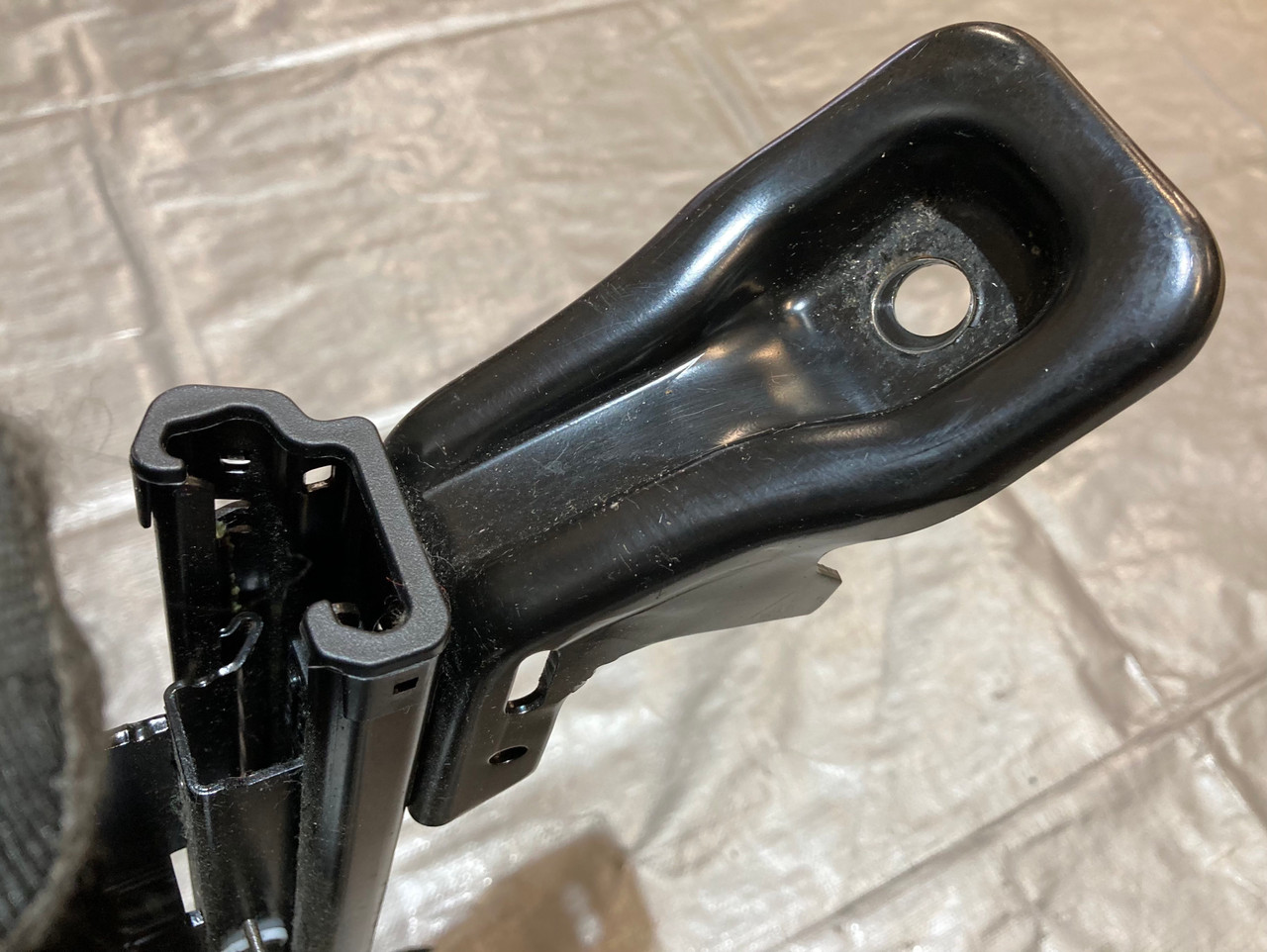 2018-2021 Jeep Wrangler JL Unlimited 4DR Sahara Driver Side Front Black Cloth Seat / JL007