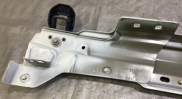 2018-2023 Jeep Wrangler JL Passenger Front Fender Apron Panel / Bright White JL009