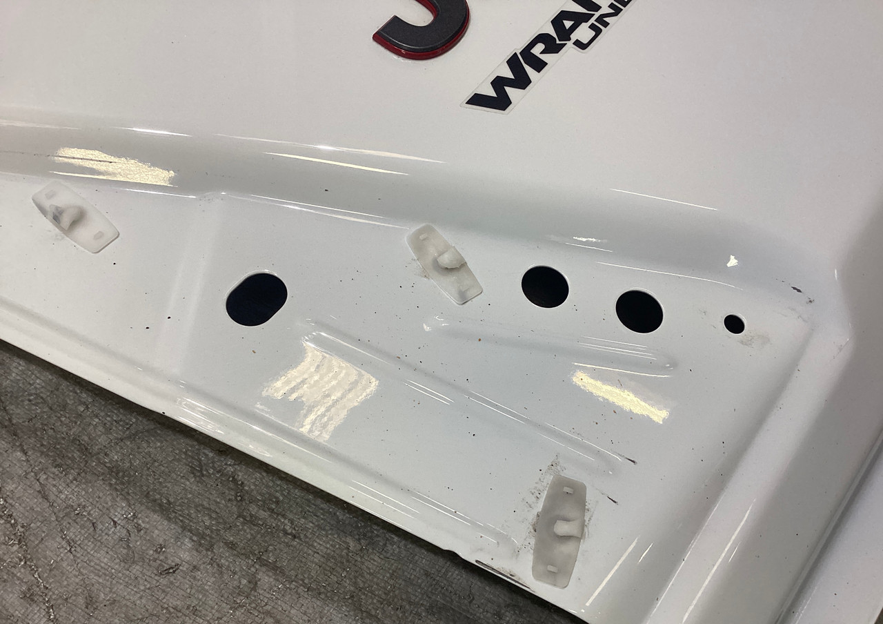 2018-2023 Jeep Wrangler JL Driver Front Fender Apron Panel / Bright White JL009