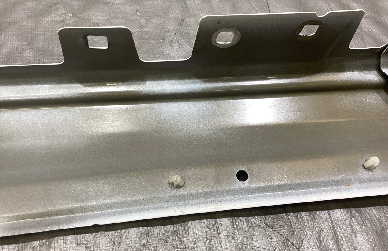 2018-2023 Jeep Wrangler JL Driver Front Fender Apron Panel / Bright White JL009