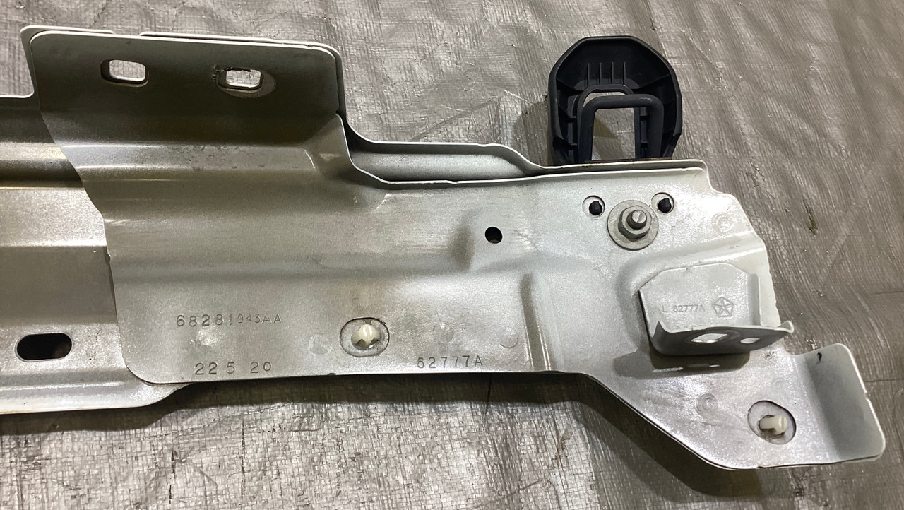 2018-2023 Jeep Wrangler JL Driver Front Fender Apron Panel / Bright White JL009