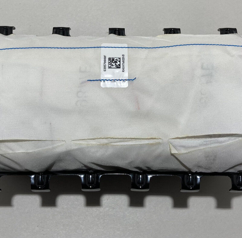 2018-2021 Jeep Wrangler JL Passenger Dashboard Air Bag / SRS / OEM / JL009