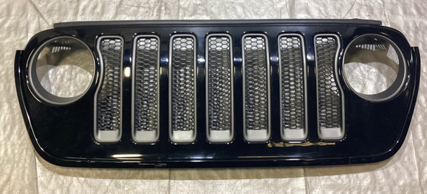 2018-2023 Jeep Wrangler JL OEM Grille Assembly w/ Gray Trim / Black JL008