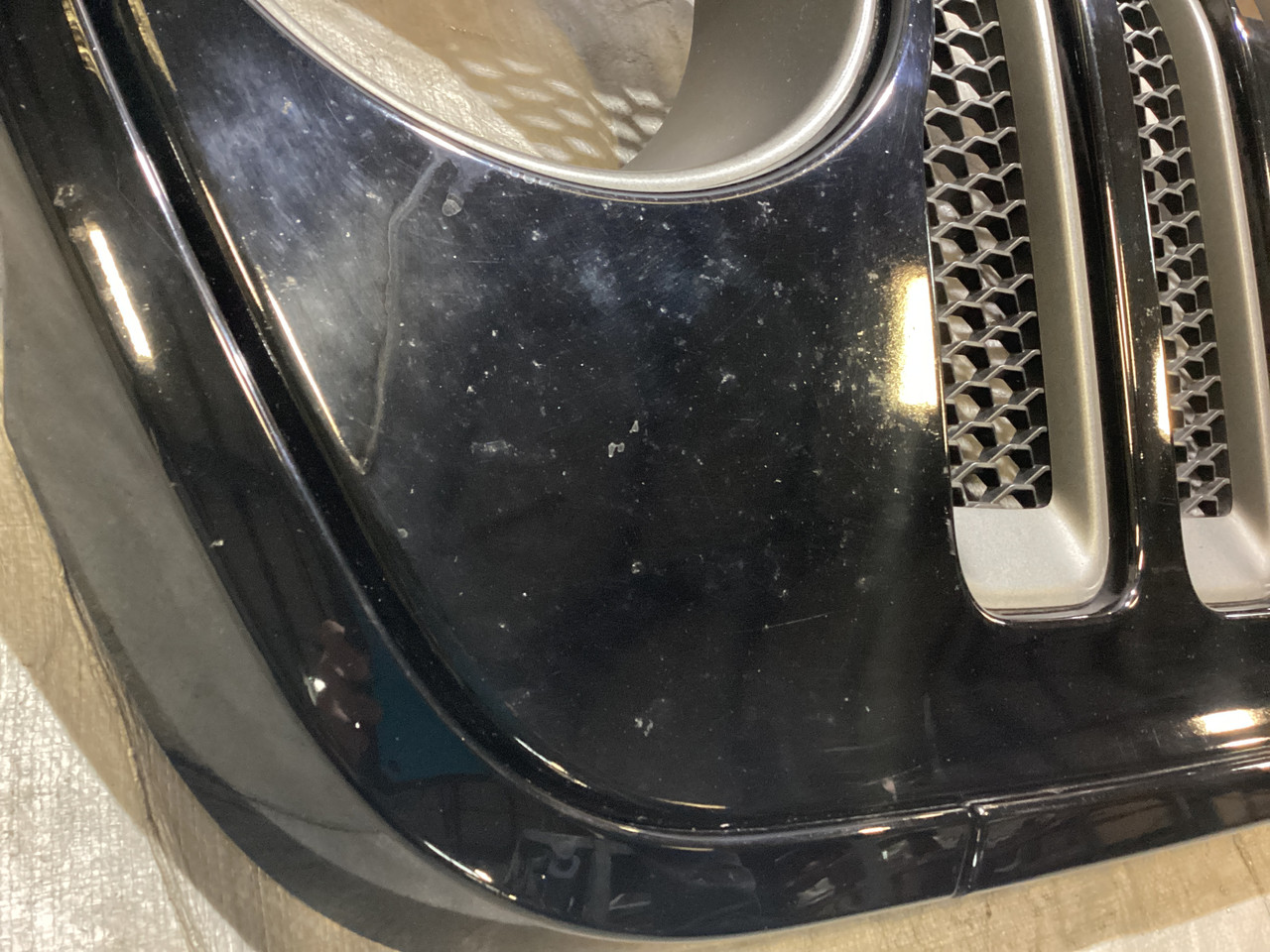 2018-2023 Jeep Wrangler JL OEM Grille Assembly w/ Gray Trim / Black JL008