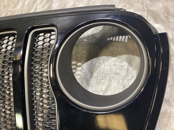 2018-2023 Jeep Wrangler JL OEM Grille Assembly w/ Gray Trim / Black JL008