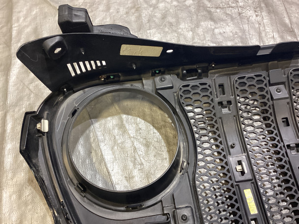 2018-2023 Jeep Wrangler JL OEM Grille Assembly w/ Gray Trim / Black JL008