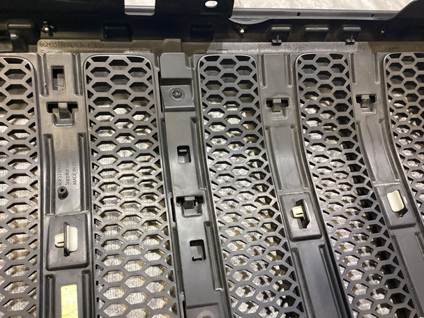 2018-2023 Jeep Wrangler JL OEM Grille Assembly w/ Gray Trim / Black JL008