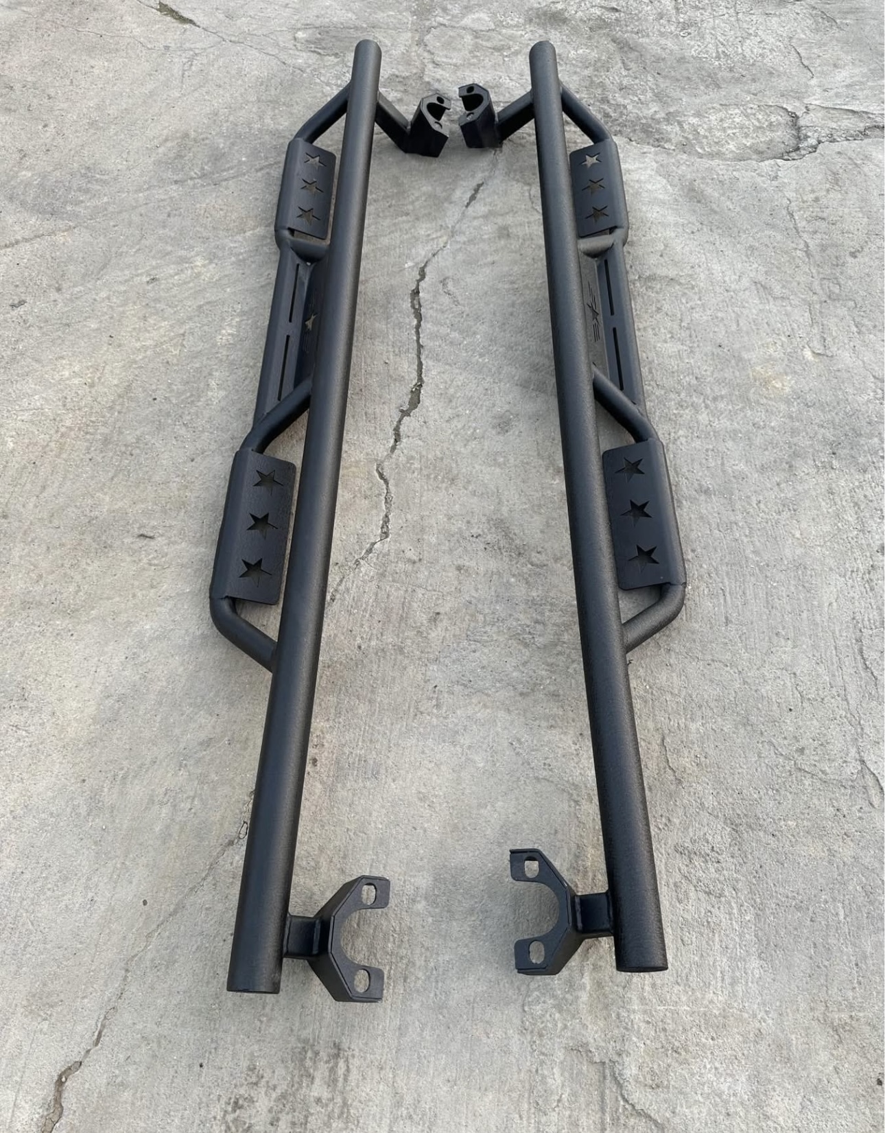 Jeep Wrangler JK 4-Door Rock Sliders / Side Steps – Black